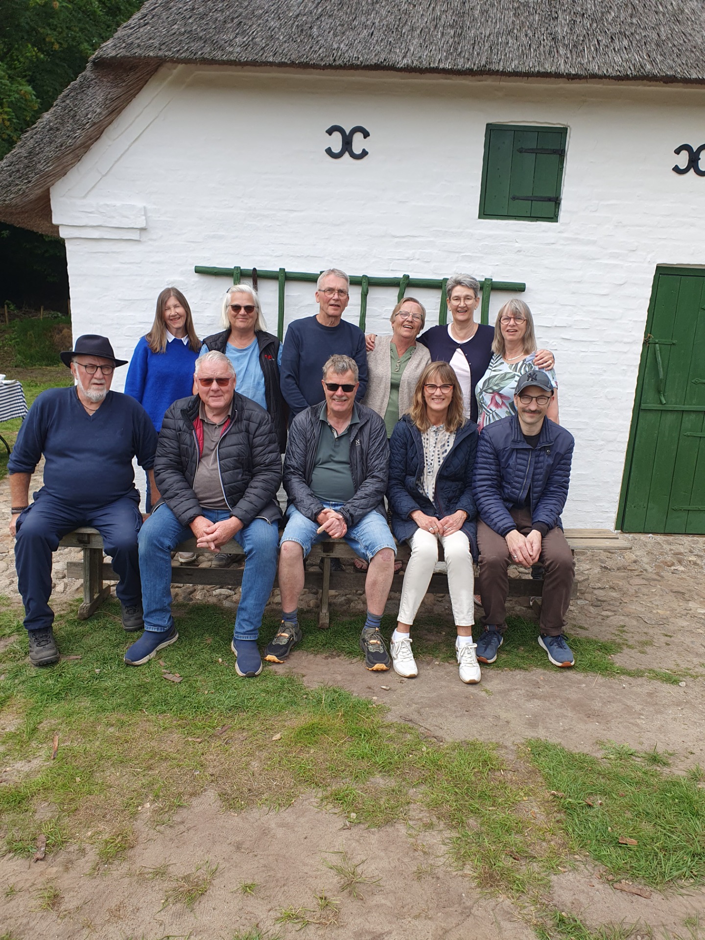 Foto af den glade og tilfredse flok frivillige på indvielses dagen d. 30 maj 2026